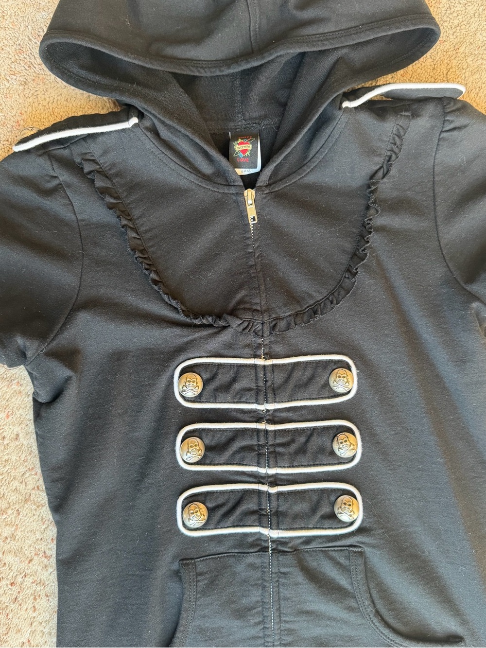 Sweet Love Black Short-Sleeve Hooded Zip Top with Decorative Skull Buttons - Picture 4 of 7